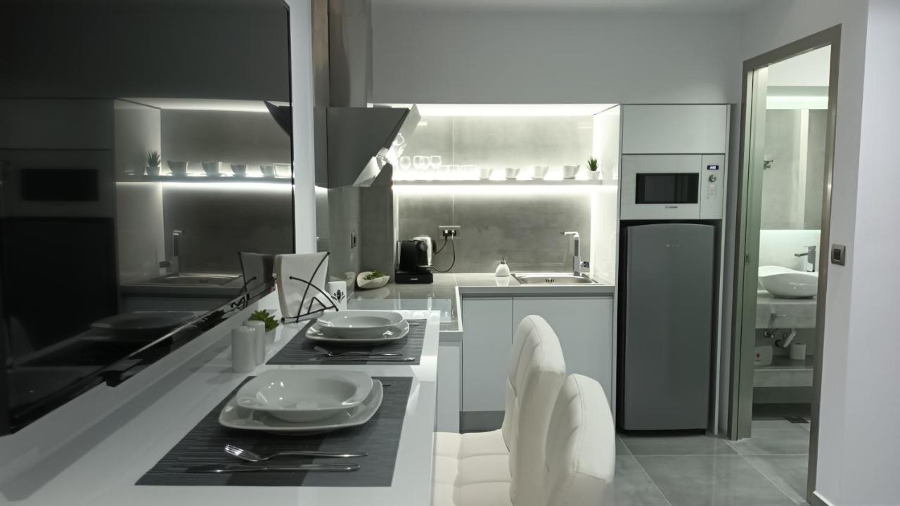 Km Luxury Apart Downtown Heraklion Exteriör bild