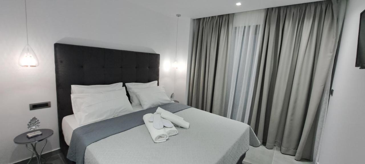 Km Luxury Apart Downtown Heraklion Exteriör bild