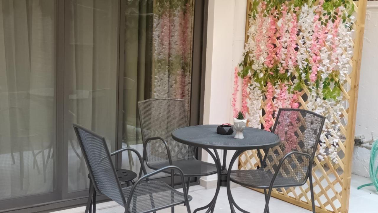 Km Luxury Apart Downtown Heraklion Exteriör bild