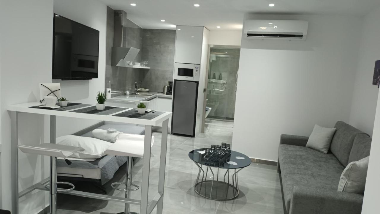 Km Luxury Apart Downtown Heraklion Exteriör bild