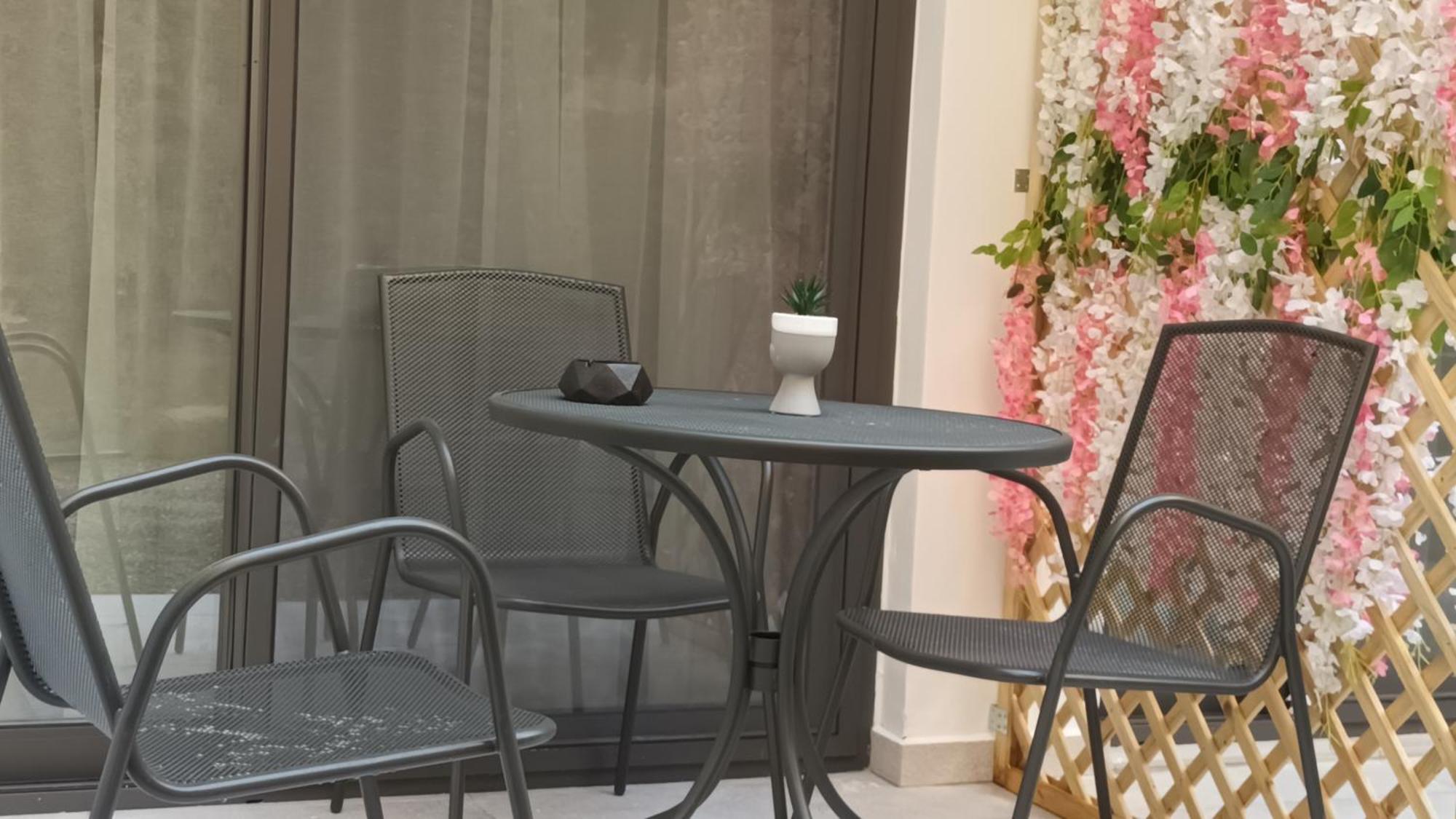Km Luxury Apart Downtown Heraklion Exteriör bild