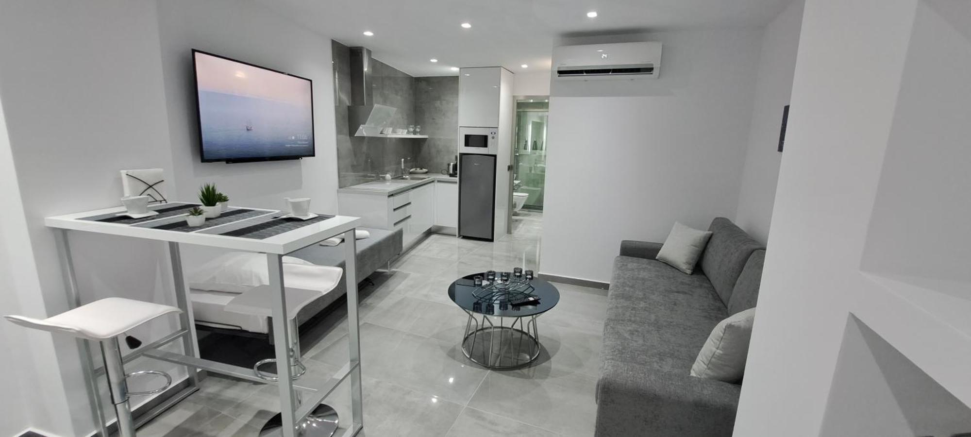 Km Luxury Apart Downtown Heraklion Exteriör bild