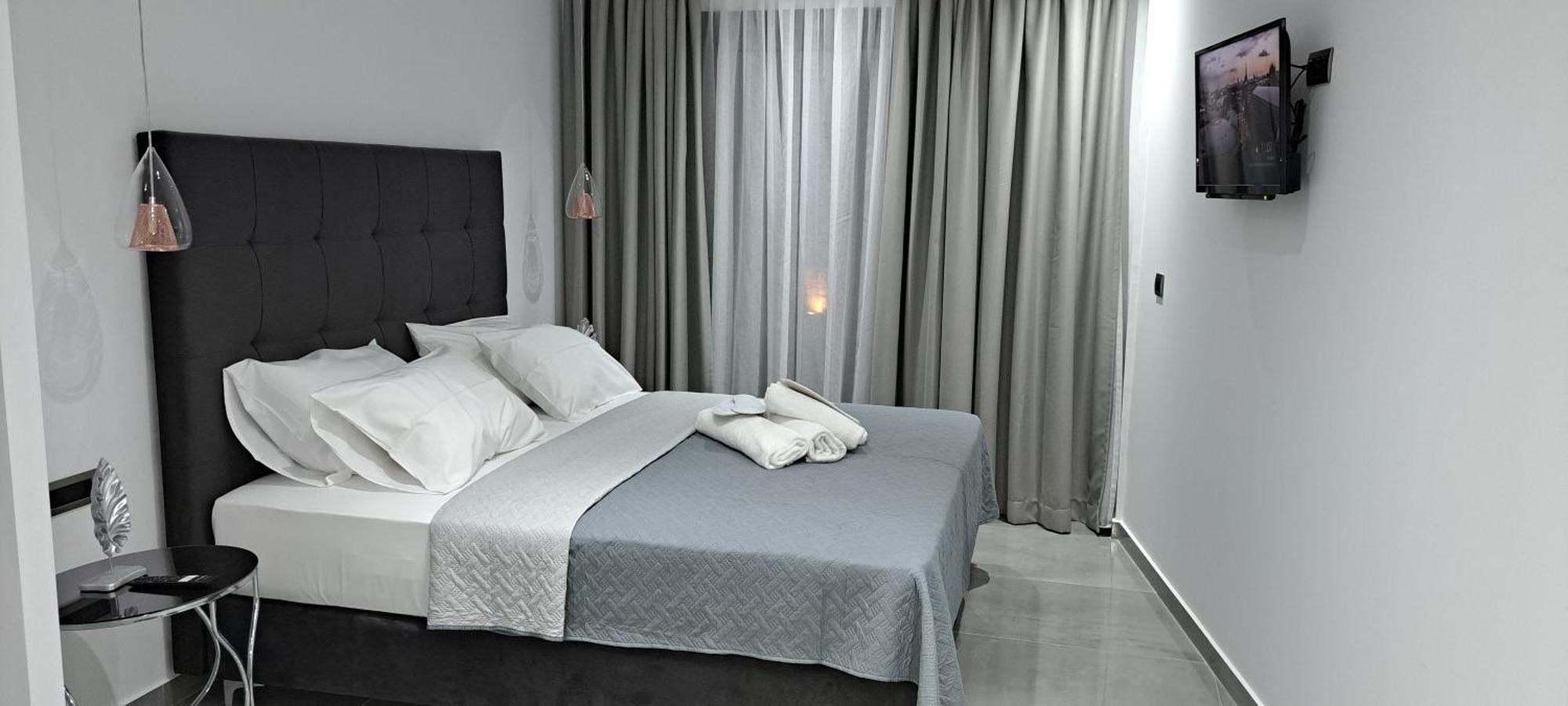 Km Luxury Apart Downtown Heraklion Exteriör bild